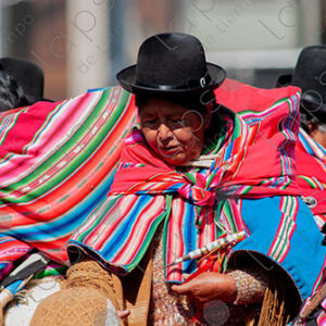Cholitas with Their Colorful Aguayos.
