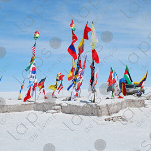 Flags at Salar de Uyuni
