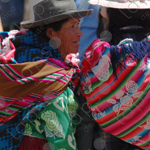 Two Bolivian women with aguayos