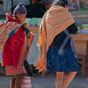 Two women from Tarabuco