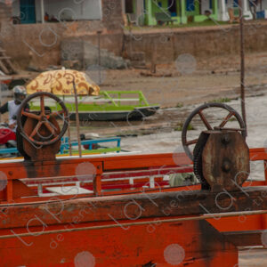 Detail of the gears of a ferry barge